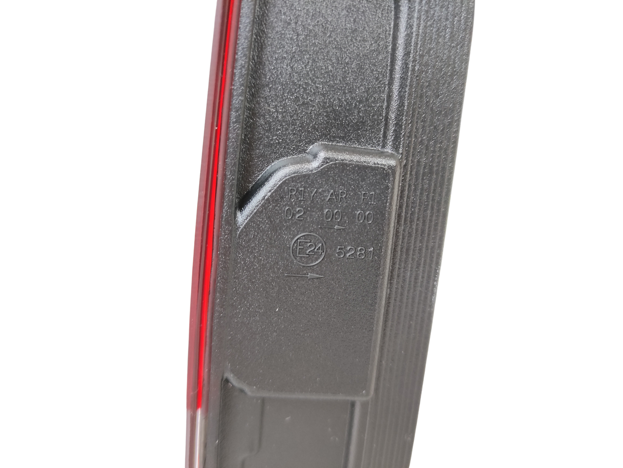 BMW X1 F48 LCI Original LED Taillight DX 63217477718