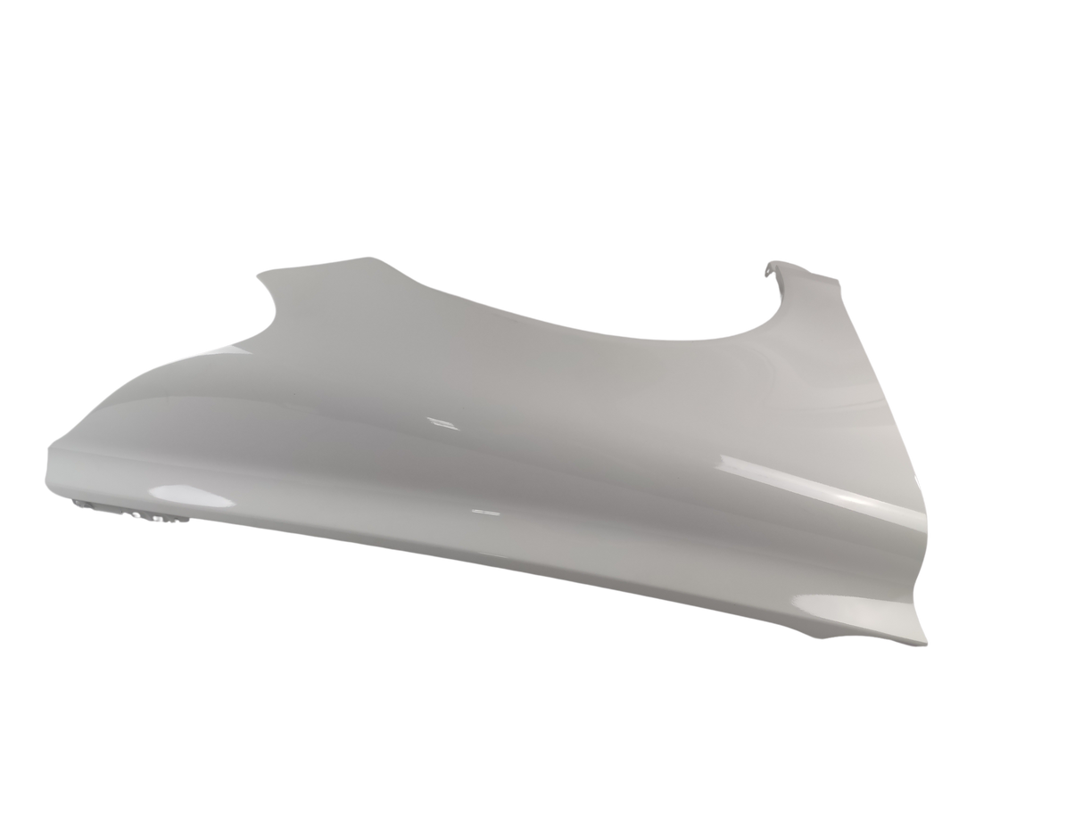 RIGHT FRONT FENDER VOLVO 31253524