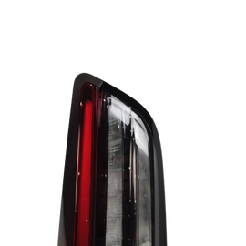 INT rear light. BLACK GHIBLI M157R Left 19 -&gt; 06701596980